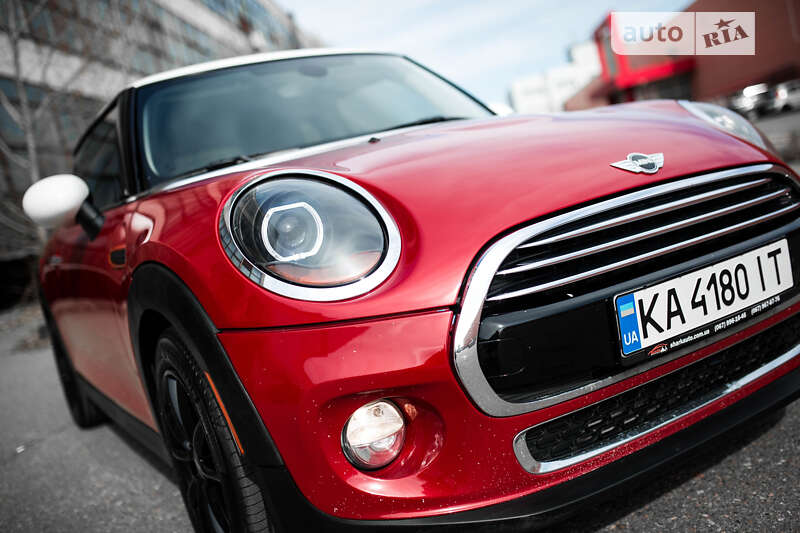 Mini Hatch (2015)