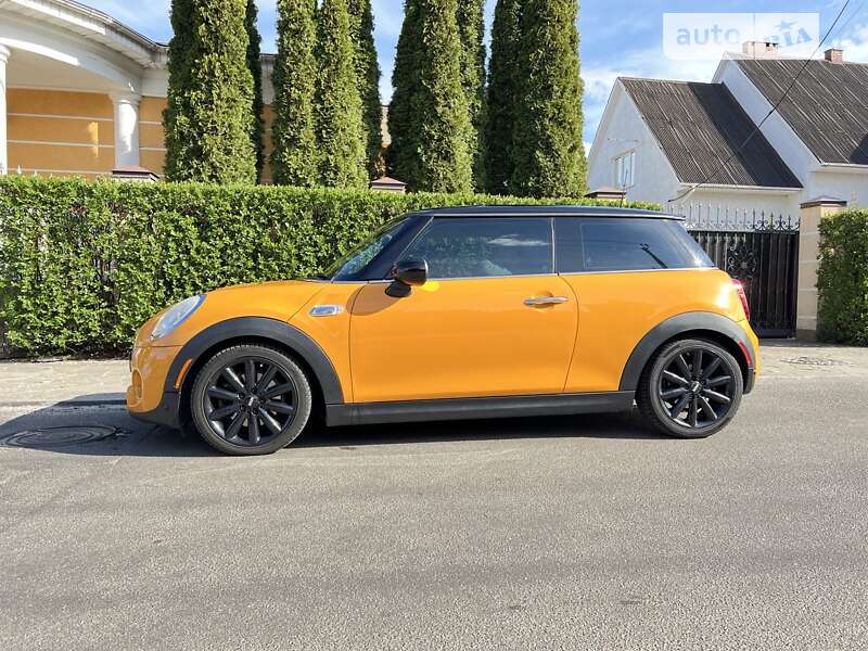 Mini Hatch (2014)