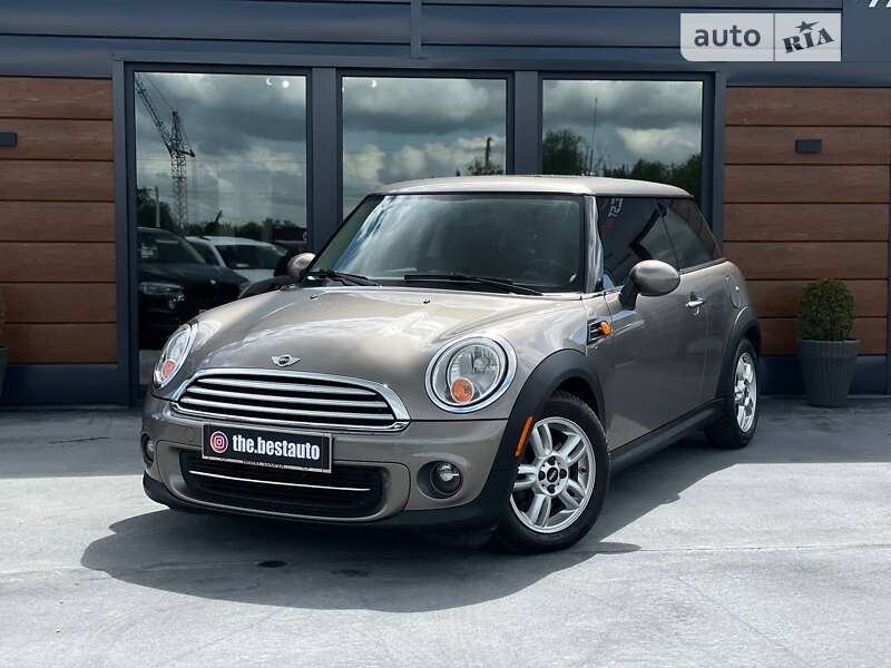 Mini Cooper (2012)