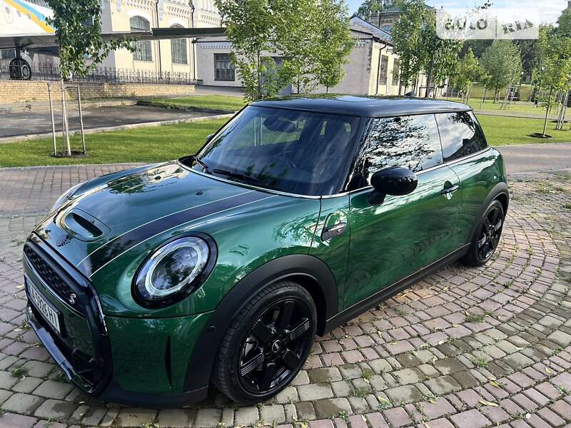 Mini Cooper sf56 (2022)