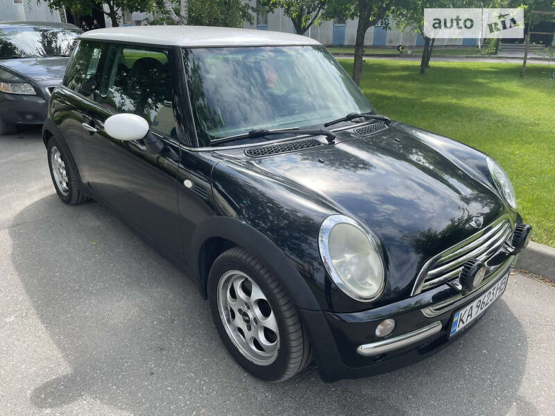 Mini Hatch (2002)