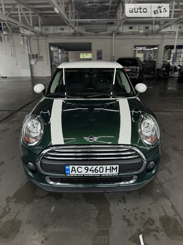 Mini Hatch (2015)