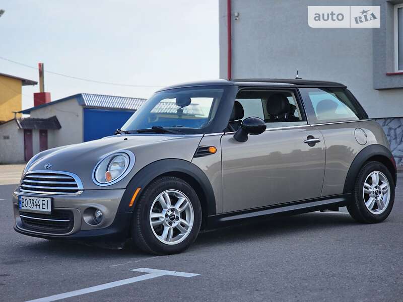 Mini Hatch (2012)