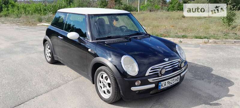 Mini Hatch (2002)