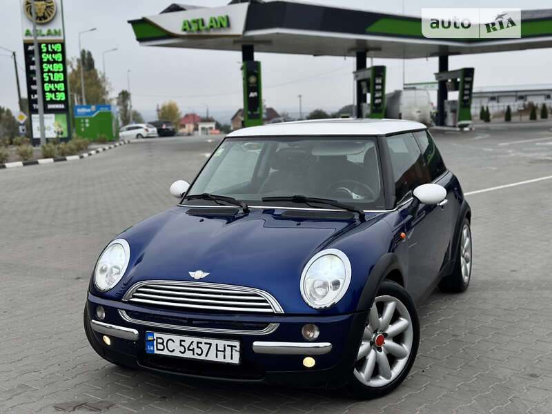 Mini Hatch (2004)
