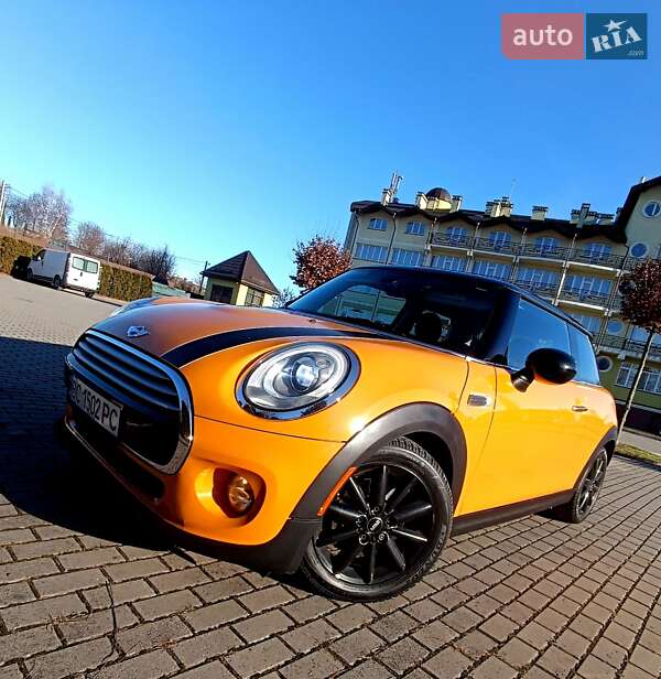 Mini Hatch (2014)