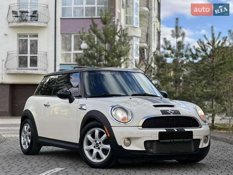 Mini Hatch (2009)