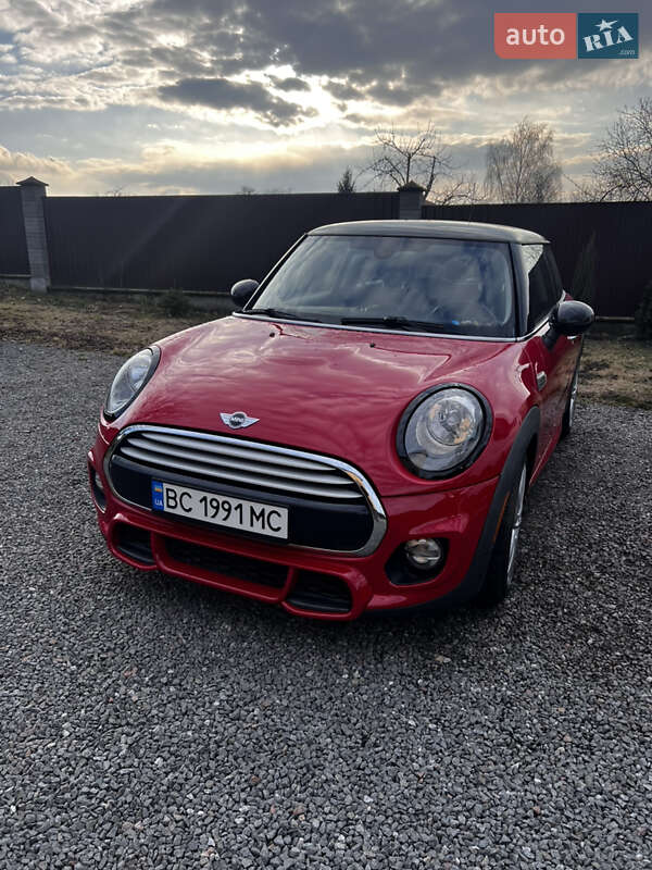 Mini Hatch (2014)
