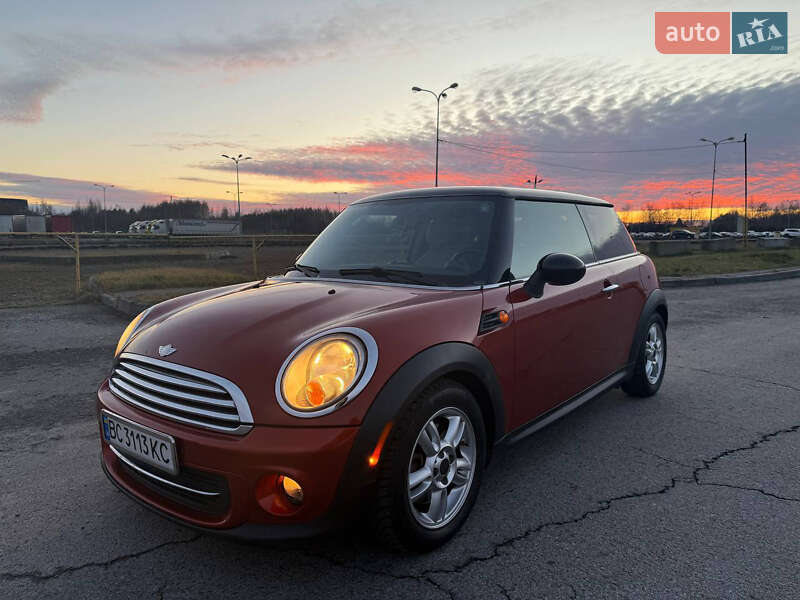 Mini Hatch (2011)