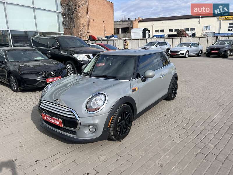 Mini Hatch (2014)