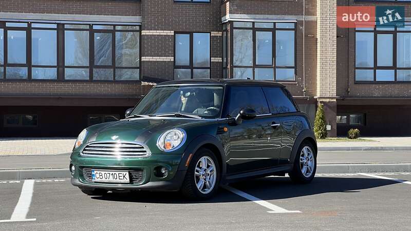 Mini Hatch (2012)