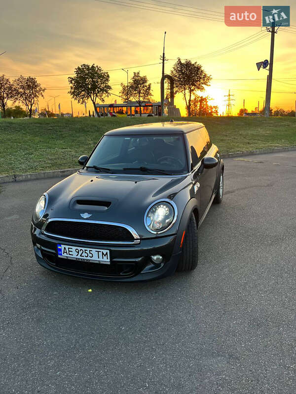 Mini Hatch (2011)