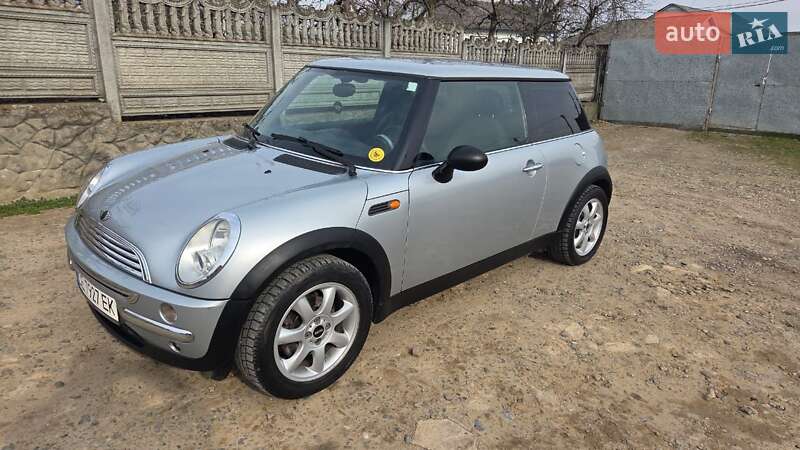 Mini Hatch (2003)