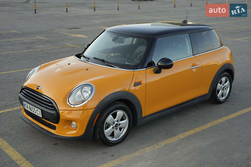Mini Hatch (2014)
