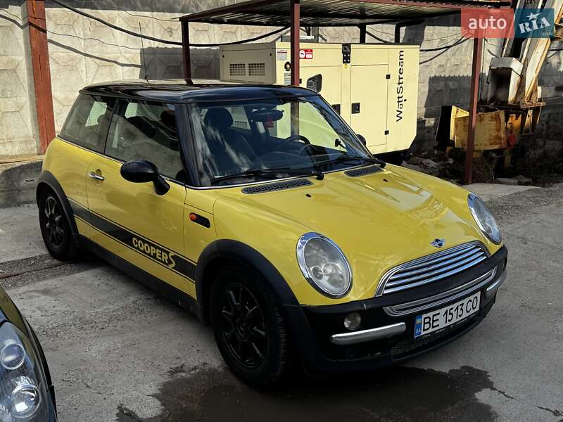 Mini Hatch (2002)