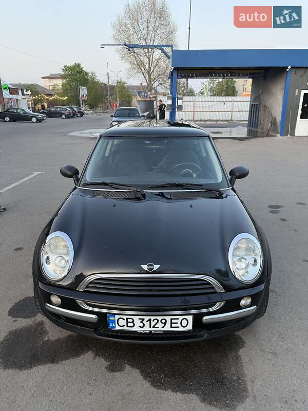 Mini Hatch (2002)