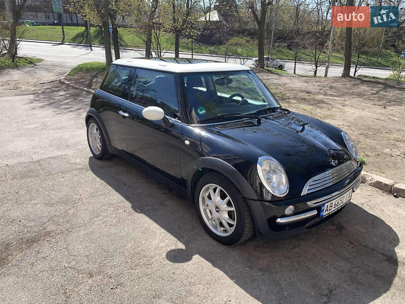 Mini Hatch (2002)