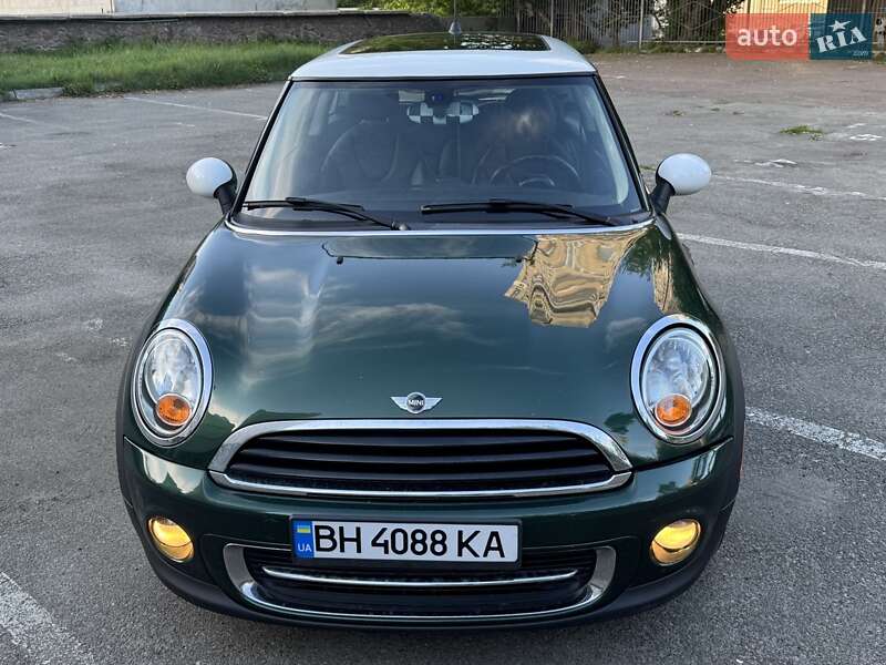 Mini Hatch (2013)