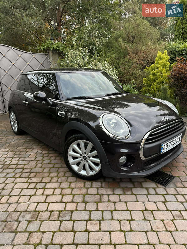 Mini Hatch (2015)
