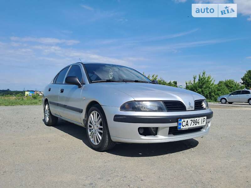 Mitsubishi Carisma (2003)
