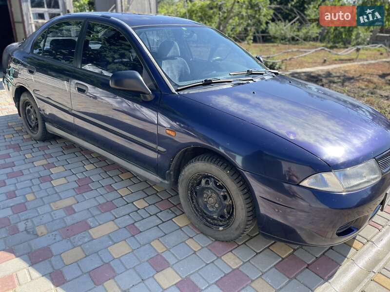 Mitsubishi Carisma (1998)