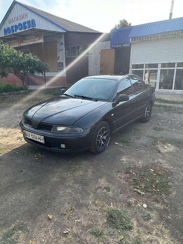 Mitsubishi Carisma (2003)