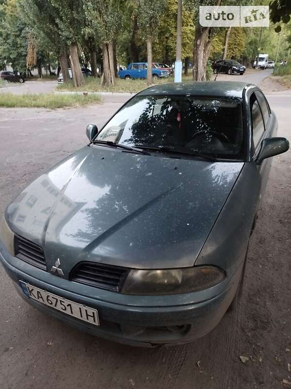 Mitsubishi Carisma (2003)