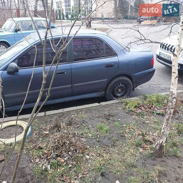 Mitsubishi Carisma (2000)