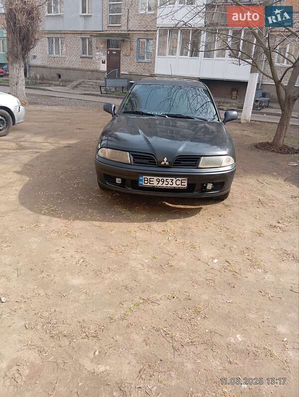 Mitsubishi Carisma (2003)