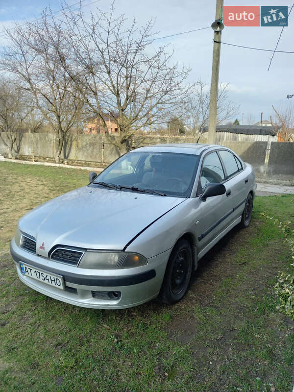 Mitsubishi Carisma (2000)