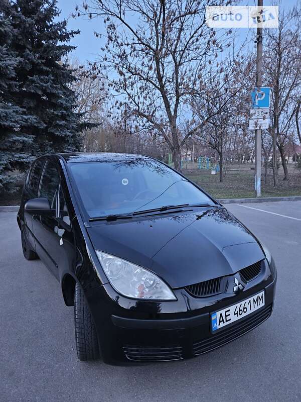 Mitsubishi Colt (2005)