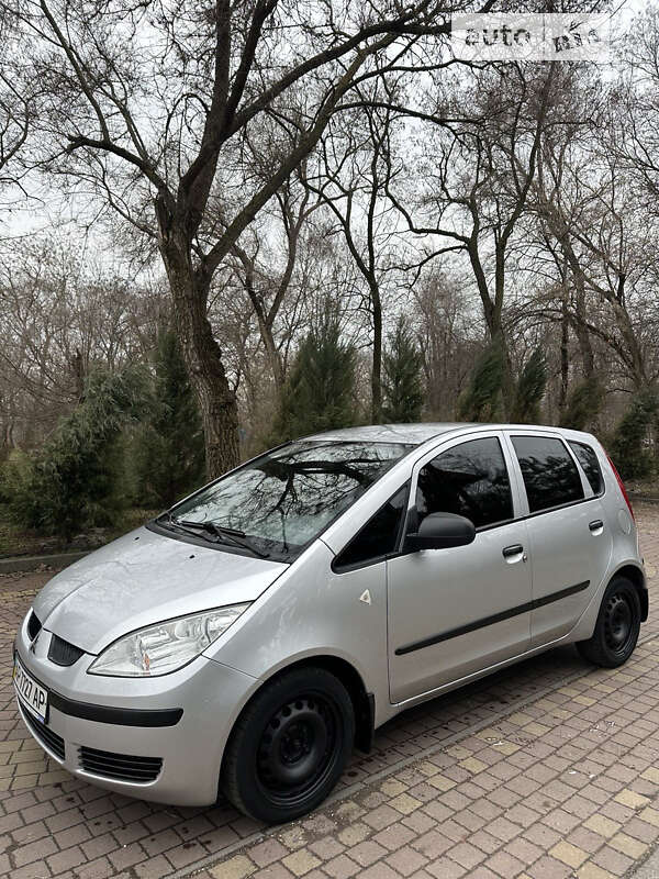 Mitsubishi Colt (2007)