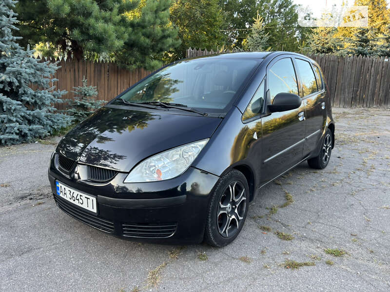 Mitsubishi Colt (2008)