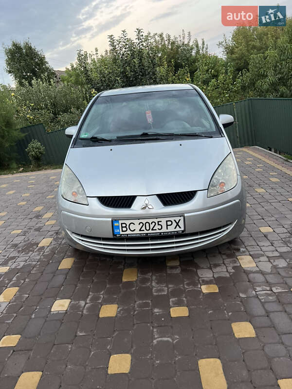 Mitsubishi Colt (2005)
