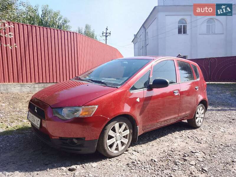 Mitsubishi Colt (2008)
