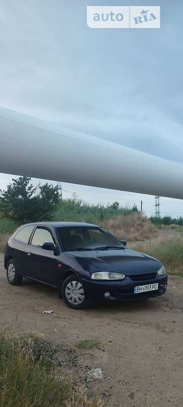 Mitsubishi Colt (1998)