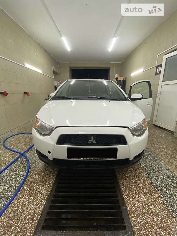 Mitsubishi Colt (2012)