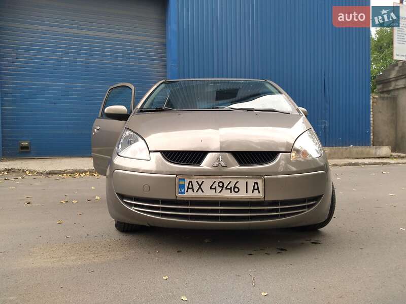 Mitsubishi Colt (2008)