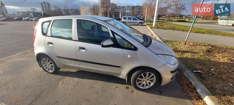 Mitsubishi Colt (2006)