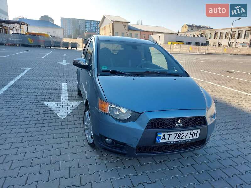Mitsubishi Colt (2008)