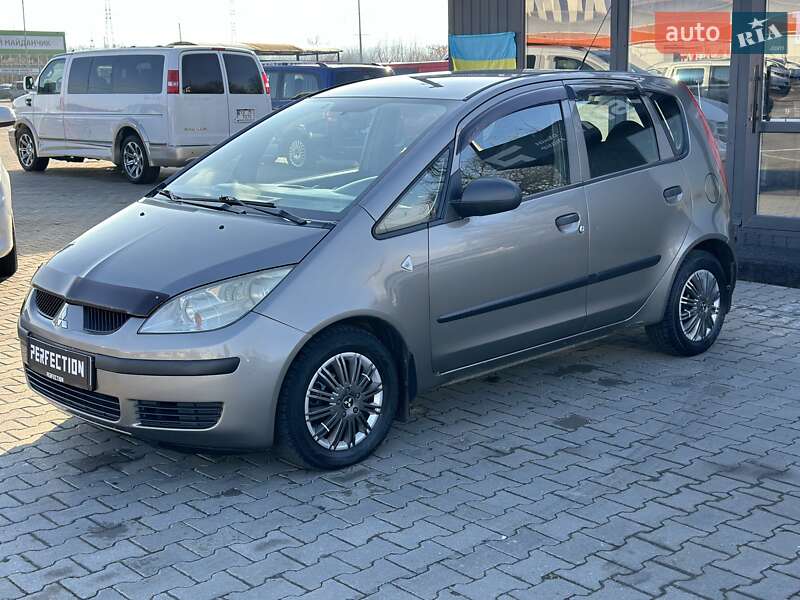 Mitsubishi Colt (2008)