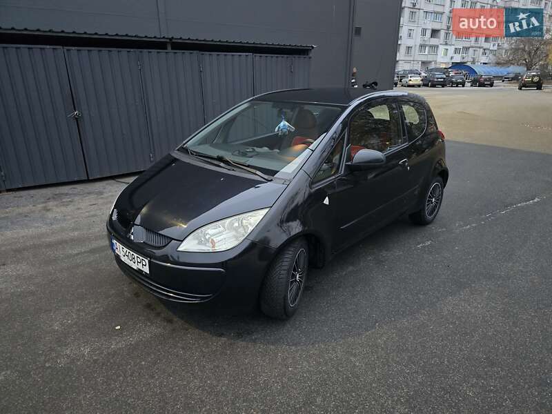 Mitsubishi Colt (2008)
