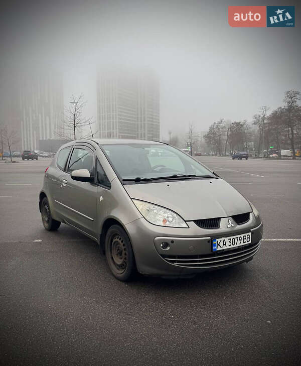 Mitsubishi Colt (2008)