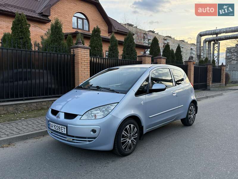Mitsubishi Colt (2008)