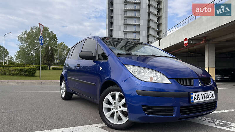 Mitsubishi Colt (2008)