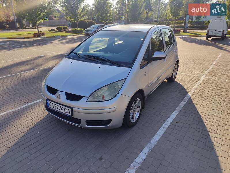 Mitsubishi Colt (2005)