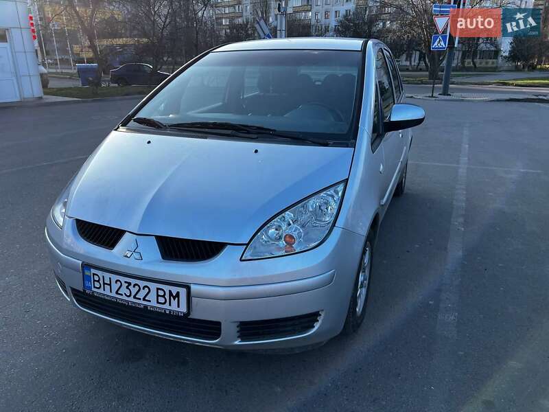 Mitsubishi Colt (2005)