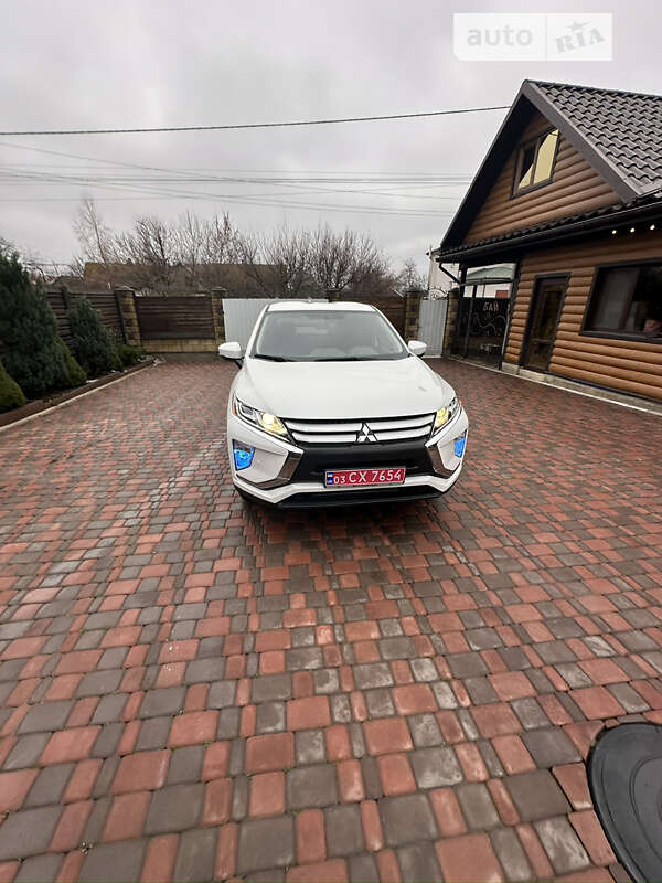Mitsubishi Eclipse (2019)