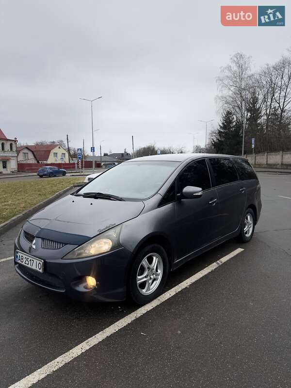 Mitsubishi Grandis (2008)
