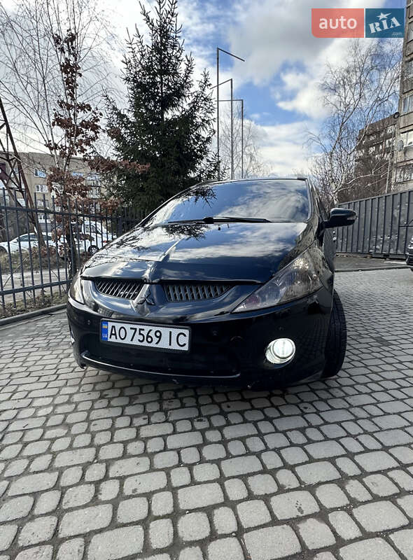 Mitsubishi Grandis (2008)